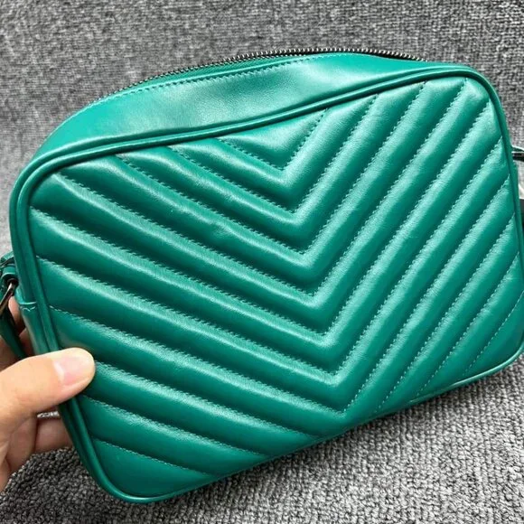 100% Authentic Yves Saint Laurent Camera Crossbody Bag - Picture 3 of 13